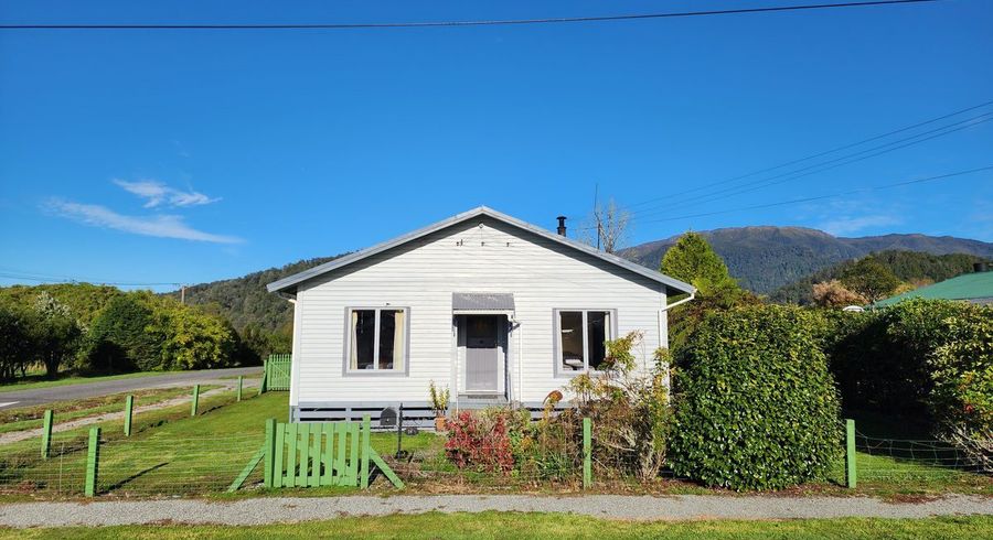  at 24 Brodie Street, Blackball, Greymouth
