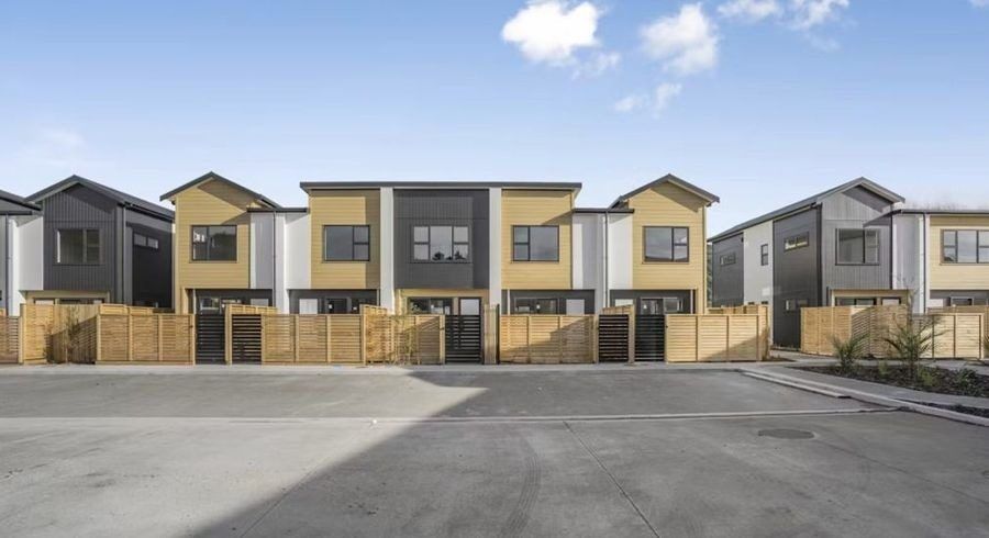  at 4/21-23 Te Ara o Papatahi, Wainuiomata, Lower Hutt, Wellington