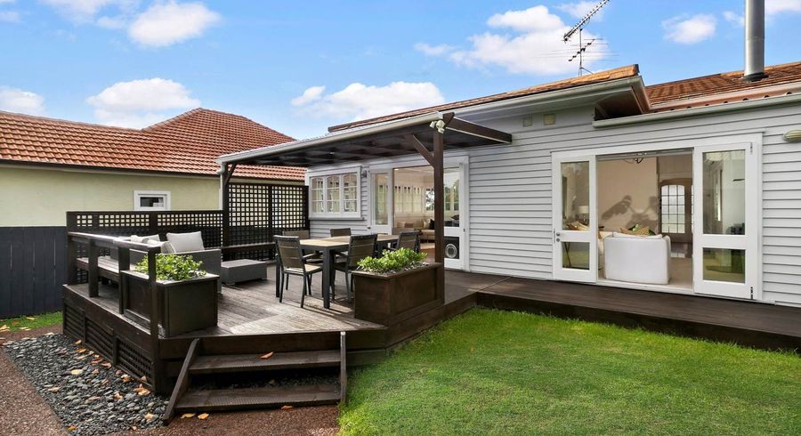  at 38 Te Kawa Road, Greenlane, Auckland City, Auckland