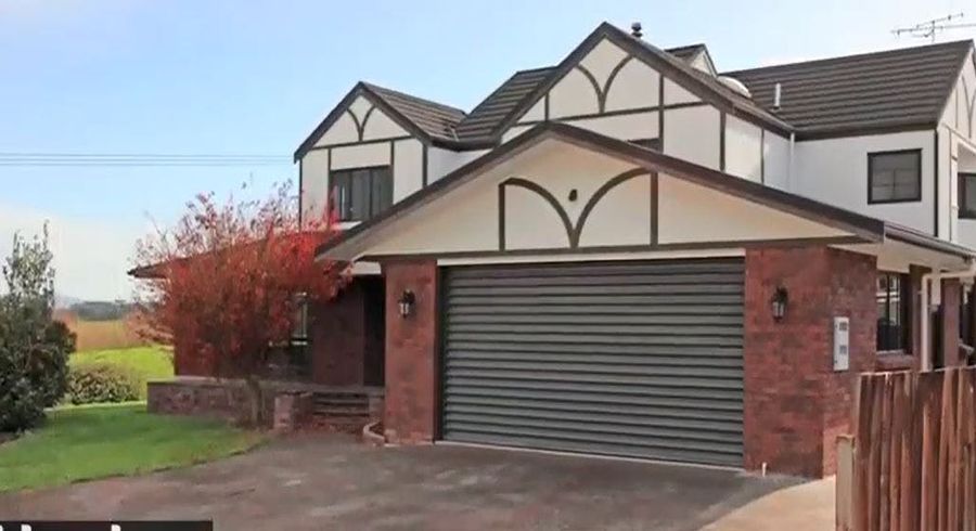 at 11 Country Lane, Western Heights, Hamilton
