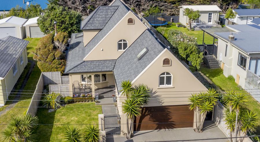  at 22 Tutere Street, Waikanae Beach, Waikanae