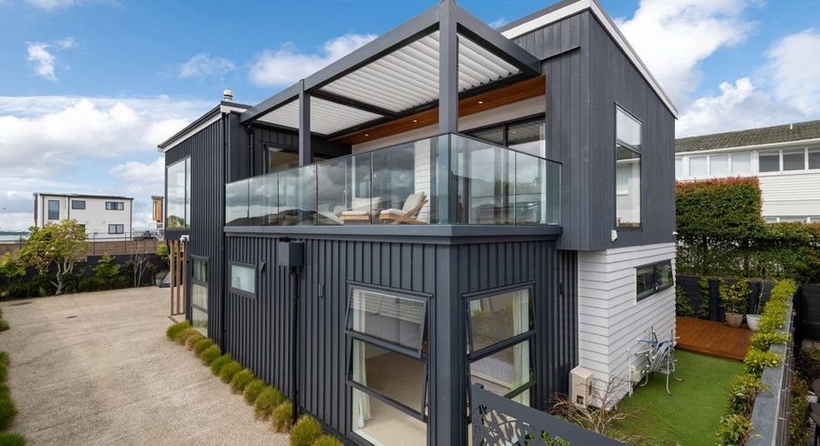  at 61A Castor Bay Road, Castor Bay, North Shore City, Auckland