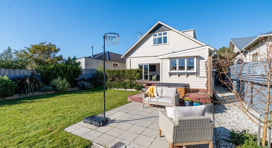  at 180 Victoria Road, Saint Clair, Dunedin, Otago