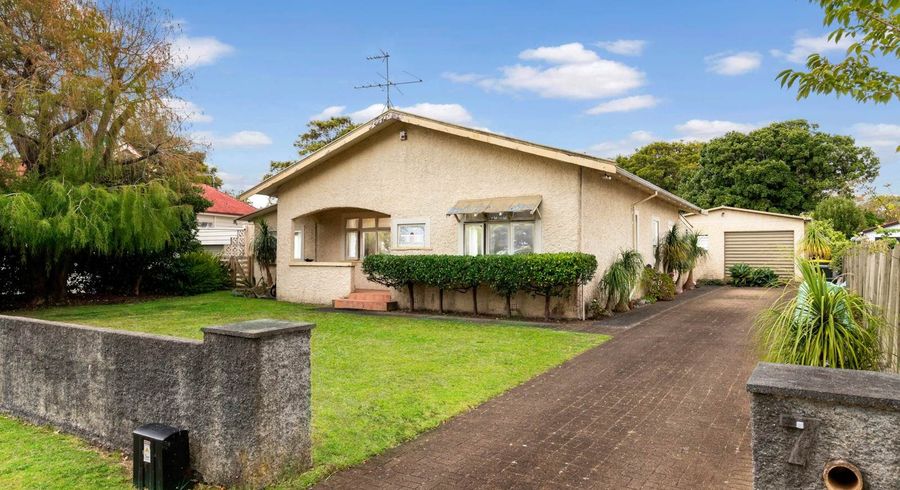  at 7 View Road, Waiuku, Franklin, Auckland