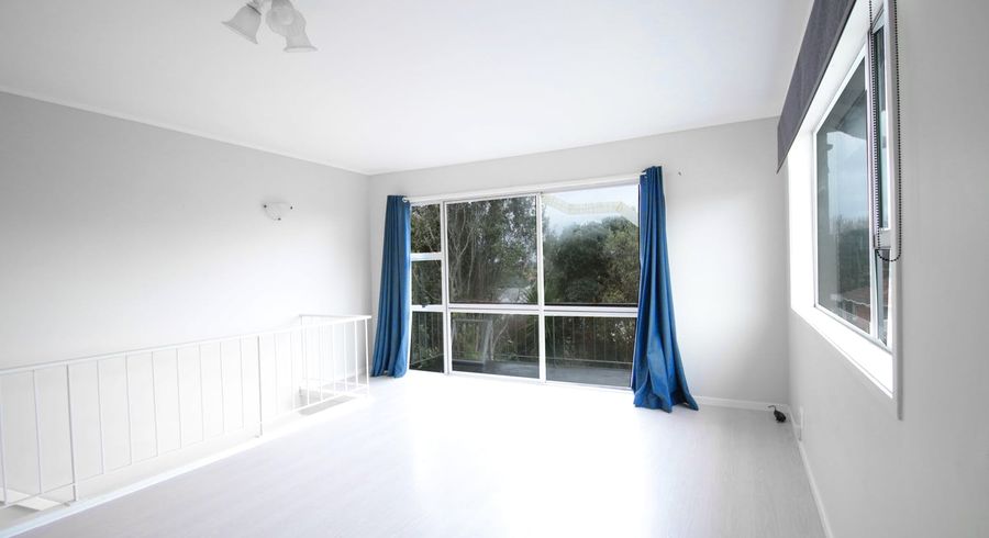  at 5/48 McLeod Road, Henderson, Auckland