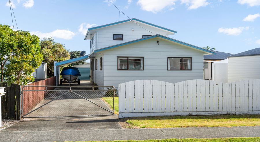  at 894 Pataua South Road, Onerahi