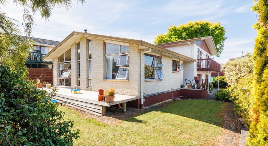  at 3 Rangeview Place, Feilding, Feilding
