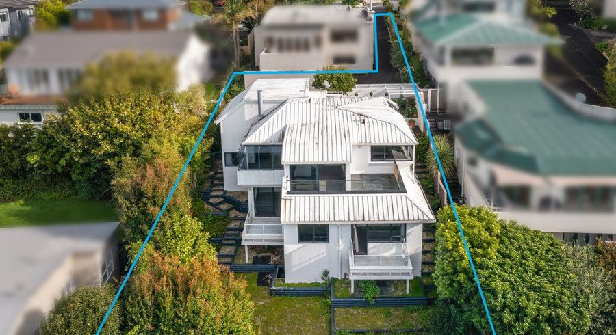  at 2/173 East Coast Road, Castor Bay, North Shore City, Auckland