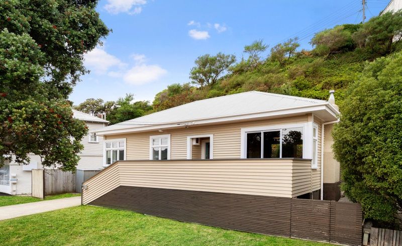  at 80 Para Street, Miramar, Wellington