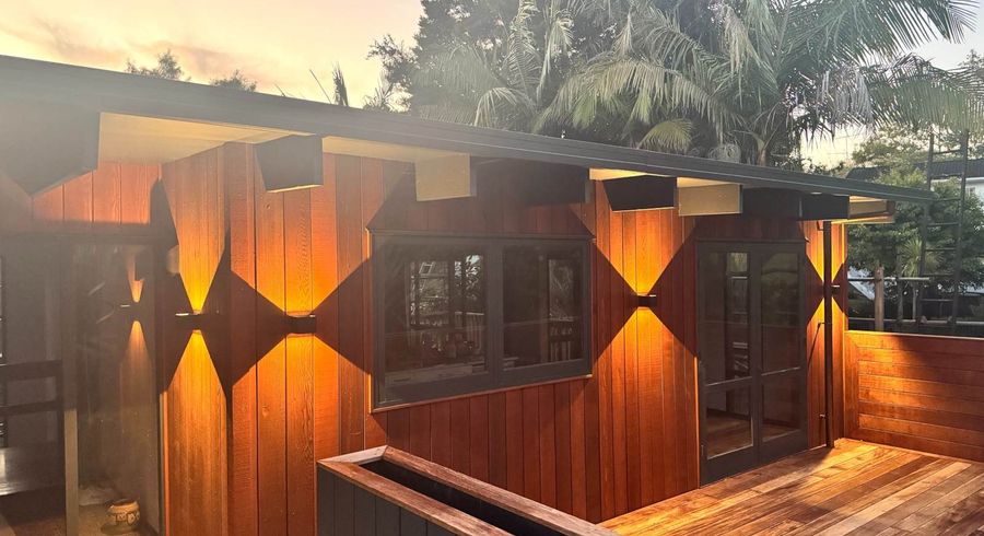  at 17 Anakiwa Place, Milford, North Shore City, Auckland