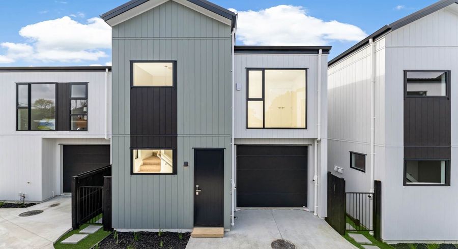  at 10B, C, E Serjeant Street, Henderson, Waitakere City, Auckland