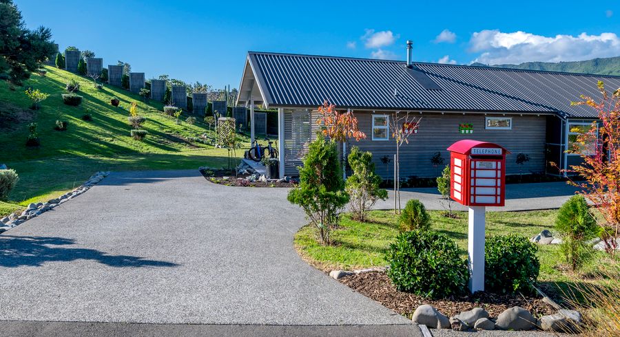  at 29 Ferndale Drive, Waikanae