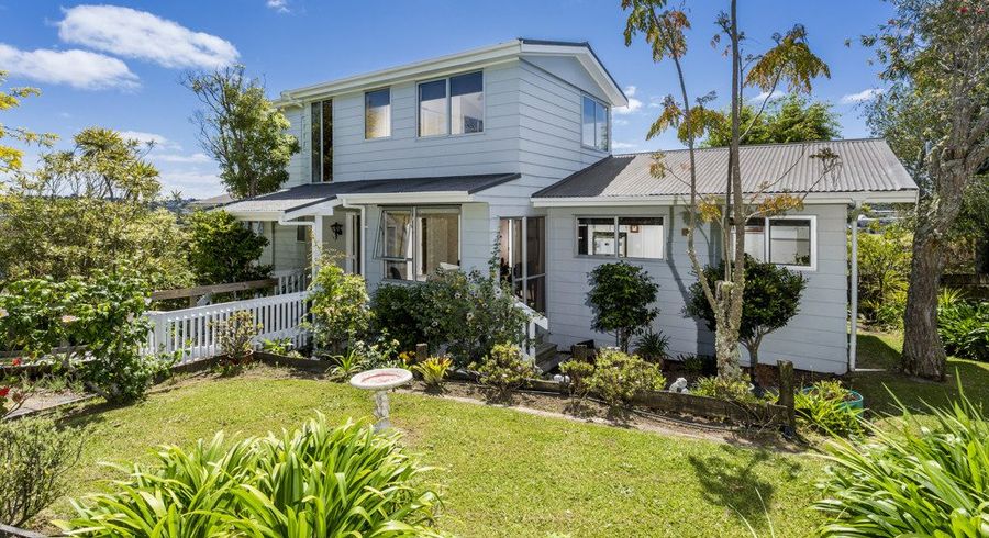  at 103 Becroft Drive, Forrest Hill, Auckland