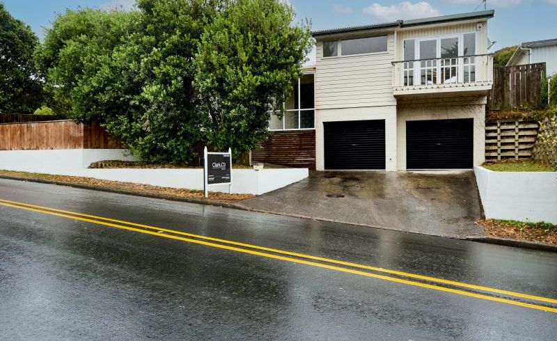  at 46 Grays Road, Plimmerton, Porirua
