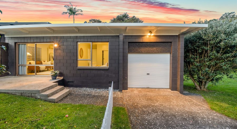  at 2C Wyvern Place, Glenfield, North Shore City, Auckland