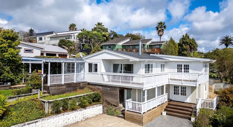  at 12 Glencoe Road, Browns Bay, North Shore City, Auckland