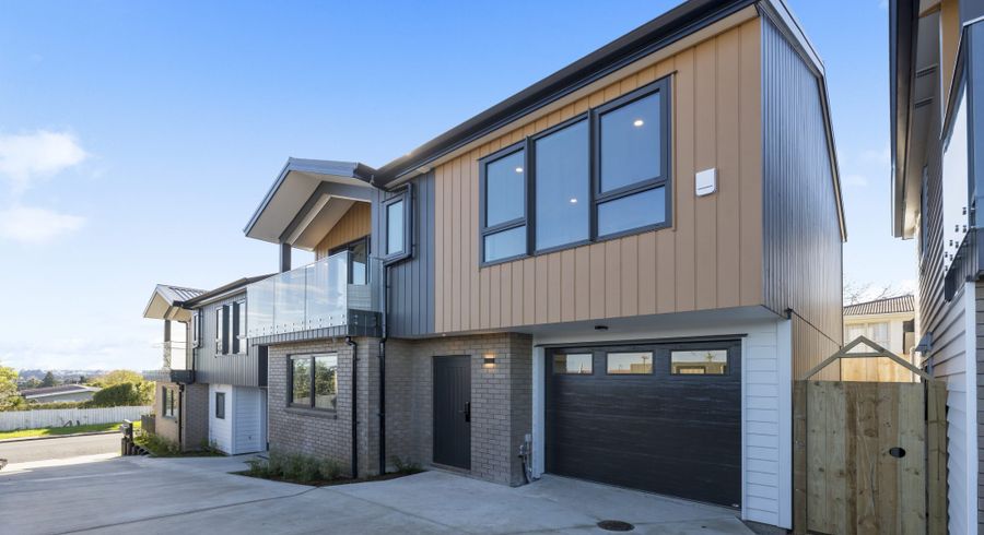  at 8B Hadfield Street, Beach Haven, North Shore City, Auckland