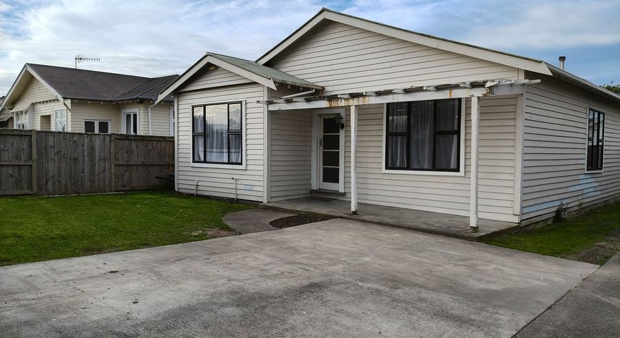  at 49 Burns Avenue, Takaro, Palmerston North, Manawatu / Whanganui