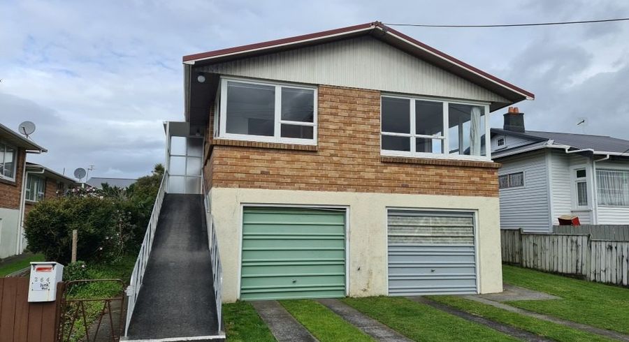  at 264 Courtenay Street, Strandon, New Plymouth, Taranaki