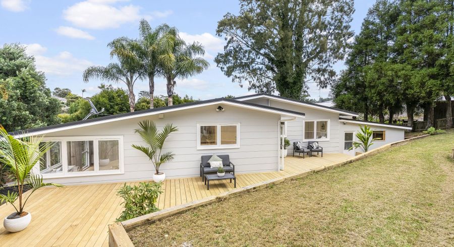  at 36 Beaudine Avenue, Glenfield, North Shore City, Auckland