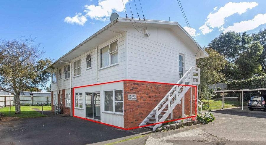 at 4/4A Harris Road, Mount Wellington, Auckland City, Auckland