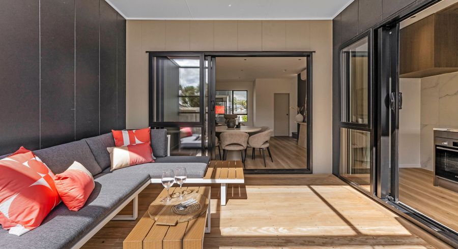  at 4/65 Smale Street, Point Chevalier, Auckland City, Auckland