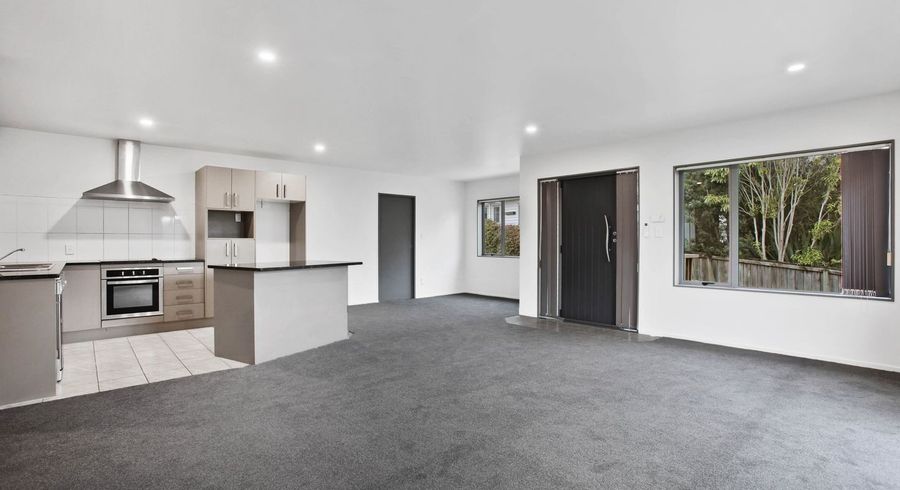  at 8 Vino Cina Heights, Henderson, Waitakere City, Auckland