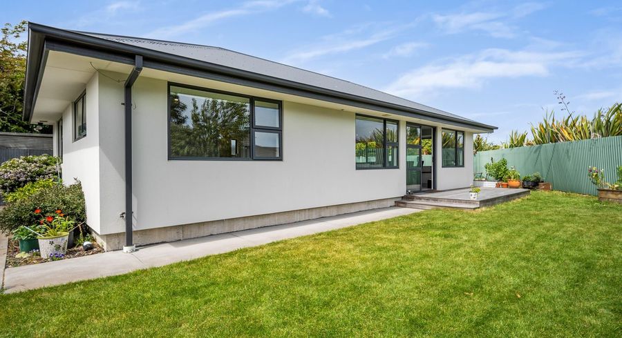  at 1/487 Pages Road, Bexley, Christchurch