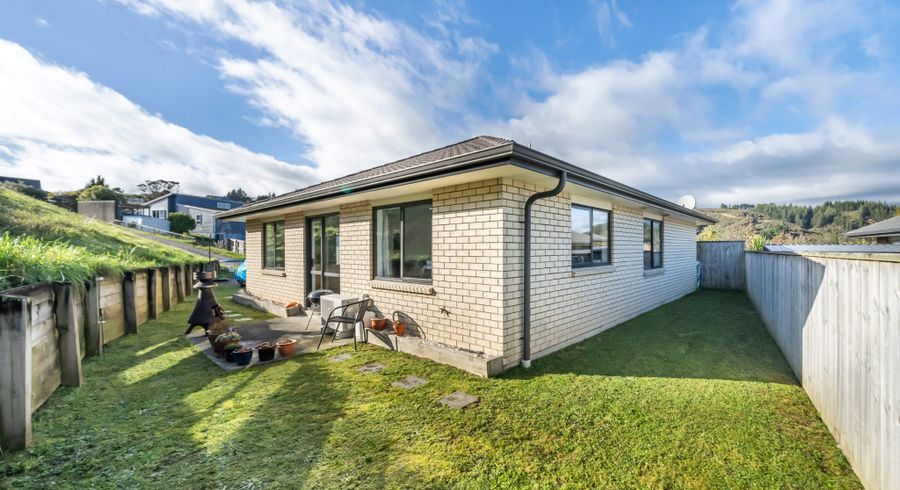  at 94 Sunstone Crescent, Timberlea, Upper Hutt, Wellington