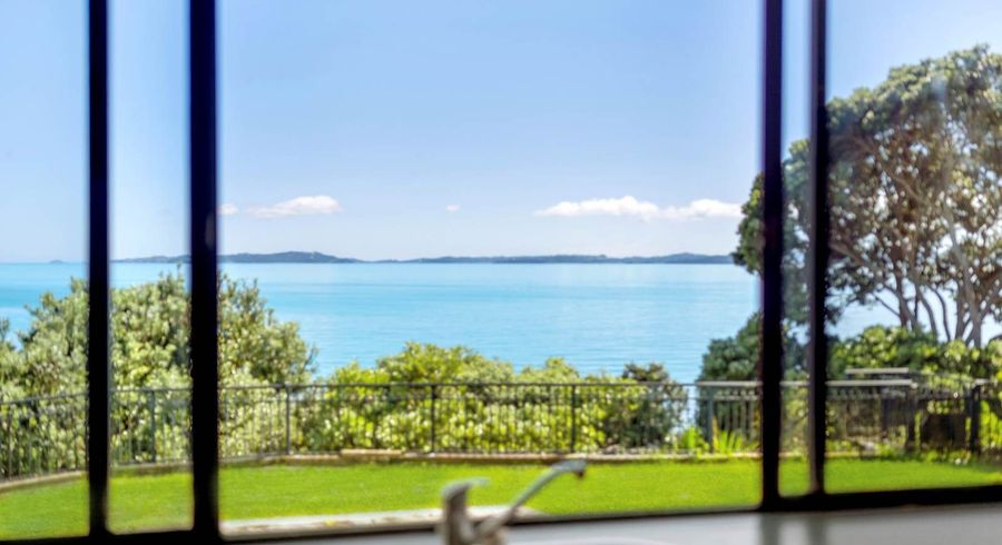  at 11 Hawke Crescent, Beachlands, Manukau City, Auckland