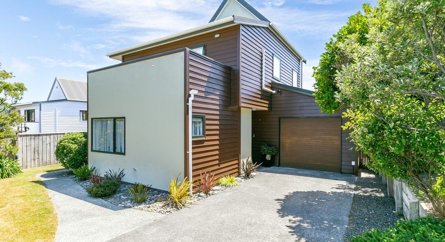  at 12A Bay Lair Grove, Island Bay, Wellington