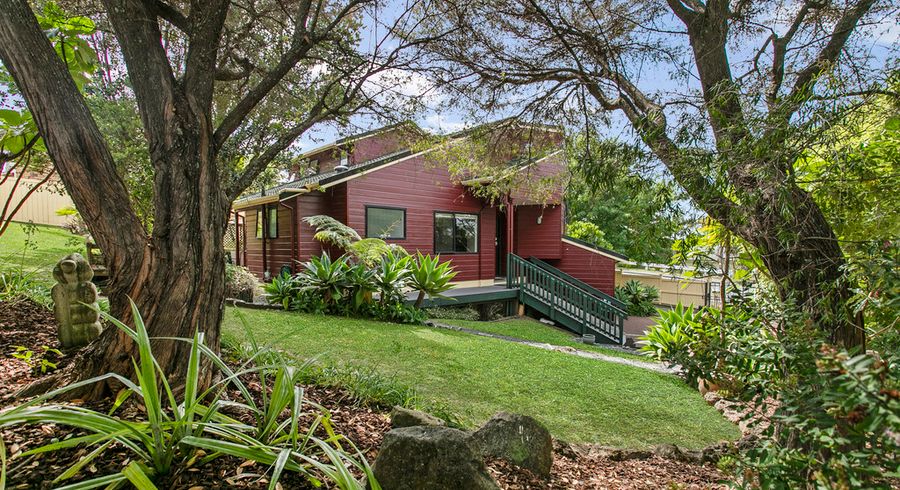  at 165 Wiseley Road, West Harbour, Auckland