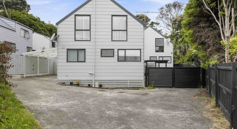  at 1/143 Spinella Drive, Bayswater, North Shore City, Auckland