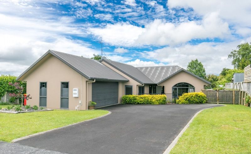  at 71 Ayrshire Drive, Grandview Heights, Hamilton