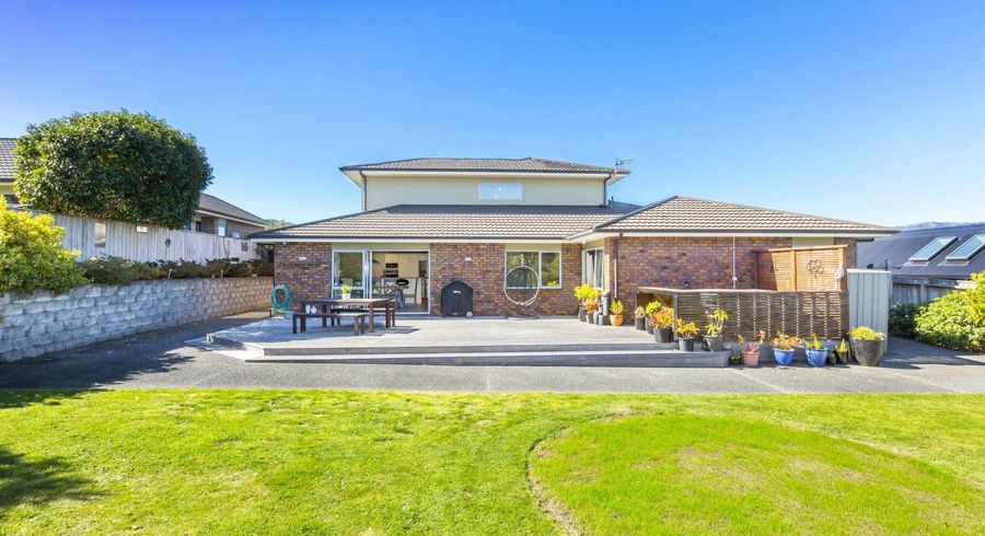  at 118 Kirton Drive, Riverstone Terraces, Upper Hutt