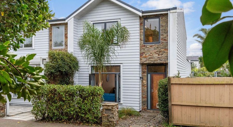  at 34 Gunner Drive, Te Atatu Peninsula, Waitakere City, Auckland