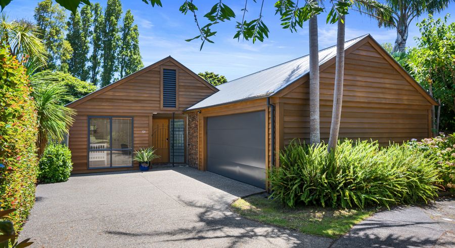  at 1/13 Trafalgar Road, Milford, Auckland