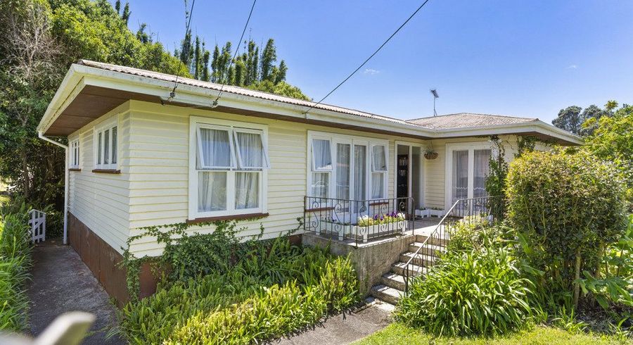  at 27 Whitmore Road, Mount Roskill, Auckland City, Auckland