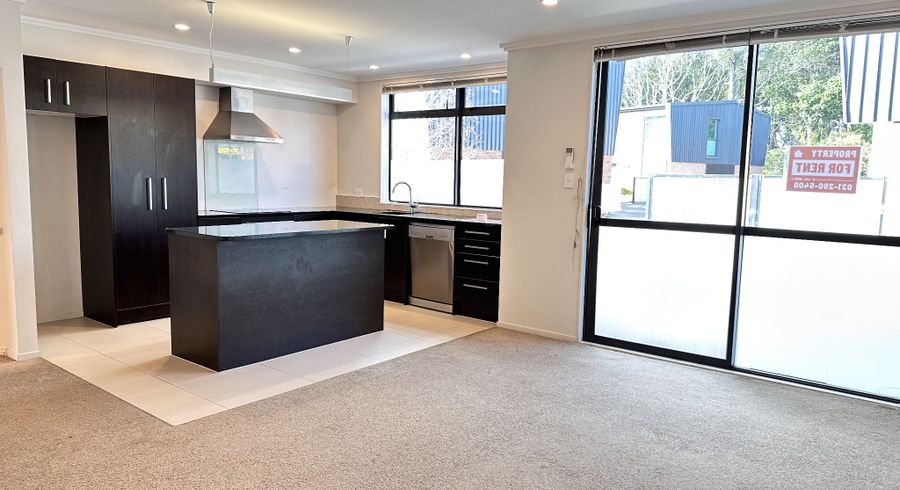  at 182 Flat Bush School Road, East Tamaki, Manukau City, Auckland