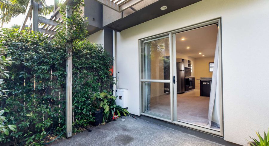  at 43/21 Hunters Park Drive, Three Kings, Auckland