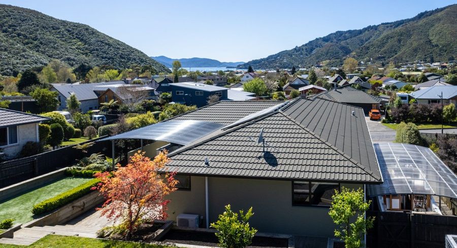  at 6 Whitby Close, Waikawa, Picton