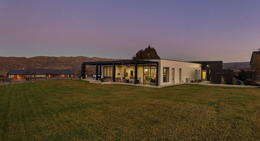  at 102 Hall Road, Bannockburn, Cromwell
