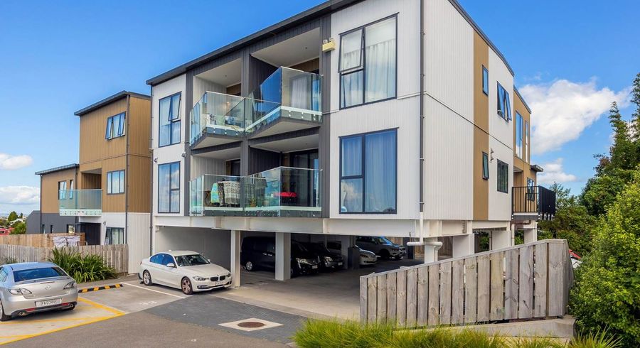  at 307/553c Glenfield Road, Glenfield, North Shore City, Auckland