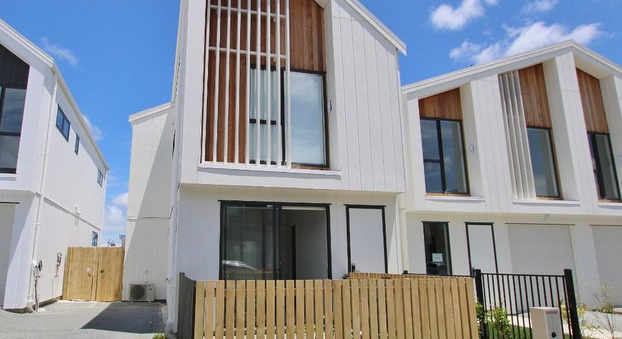  at 10 Porowha Road, Westgate, Waitakere City, Auckland