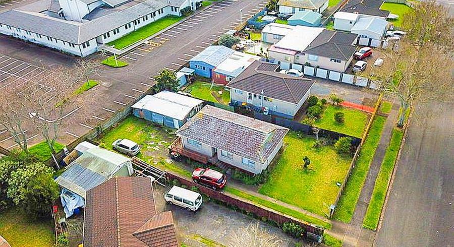  at 7 Desmond Place, Otara, Auckland