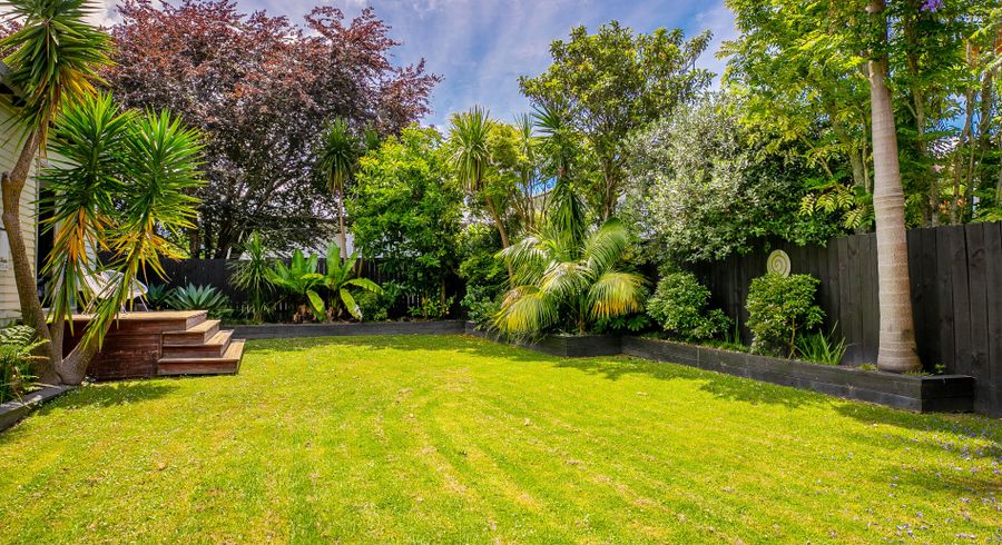  at 16 Richard Street, Westmere, Auckland