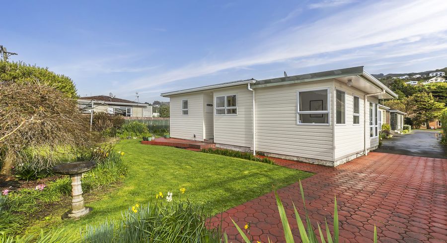  at 16C Beauchamp Street, Tawa, Wellington