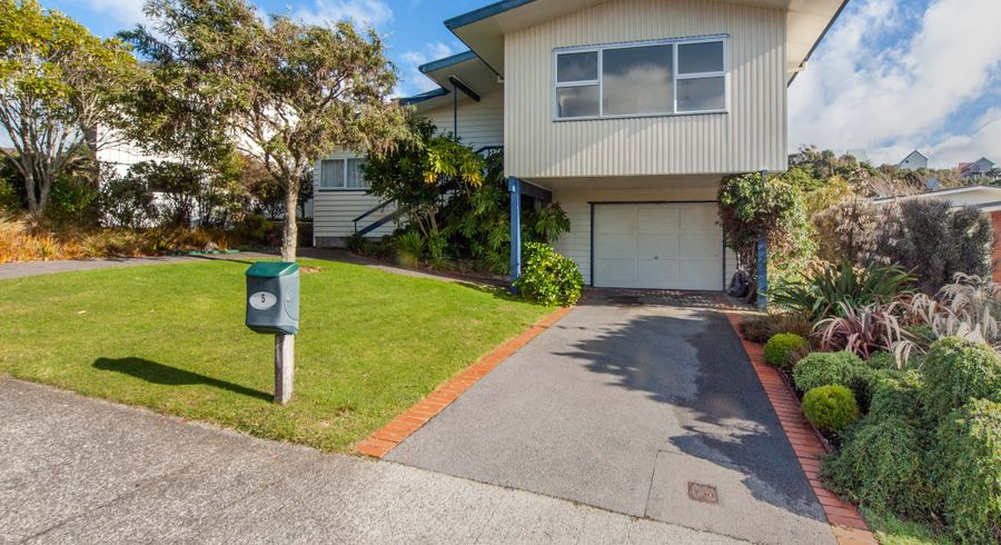  at 5 Cranwell Street, Churton Park, Wellington