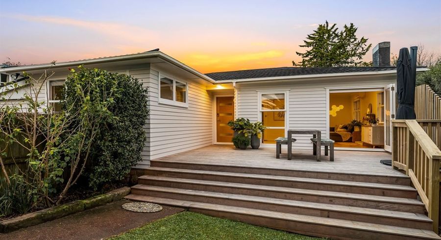  at 1/17 AROSA Place, Forrest Hill, Auckland