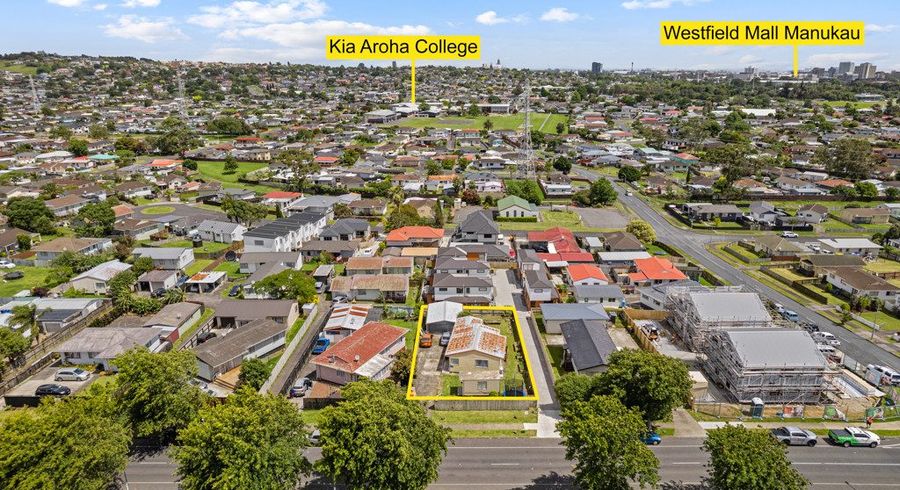  at 107 Flat Bush Road, Clover Park, Auckland